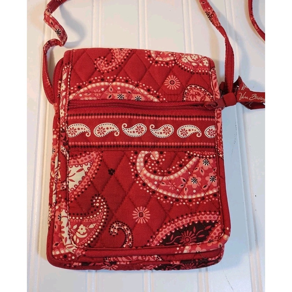 Vera‎ Bradley Mesa Red Paisley Quilted Crossbody Bag Mini Hipster Retired Purse